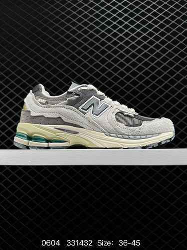 160 Authentic New Balance 2002R Protection Pack Irregular Cut Deconstructed Sports Running Shoe M200