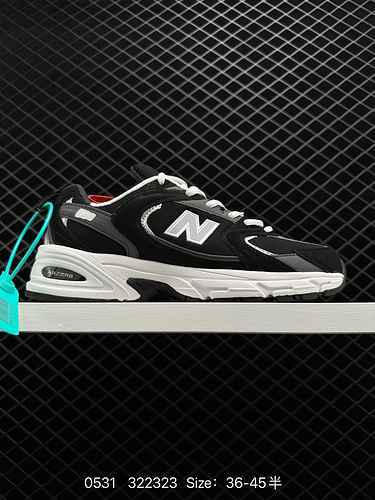 The 115 New Balance NB530 is indeed one of the classic styles of the NB family. With the interpretat