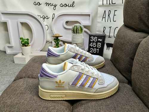 261DAdidas Forum 84 Sneakers casual versatili e alla moda dal taglio basso Basso Basato sull'aspetto