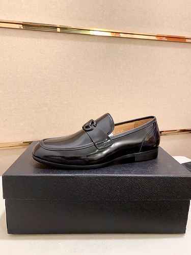 Dolce&Gabbana Men's Shoe Code: 0517C40 Size: 38-44 (Customizable 45)
