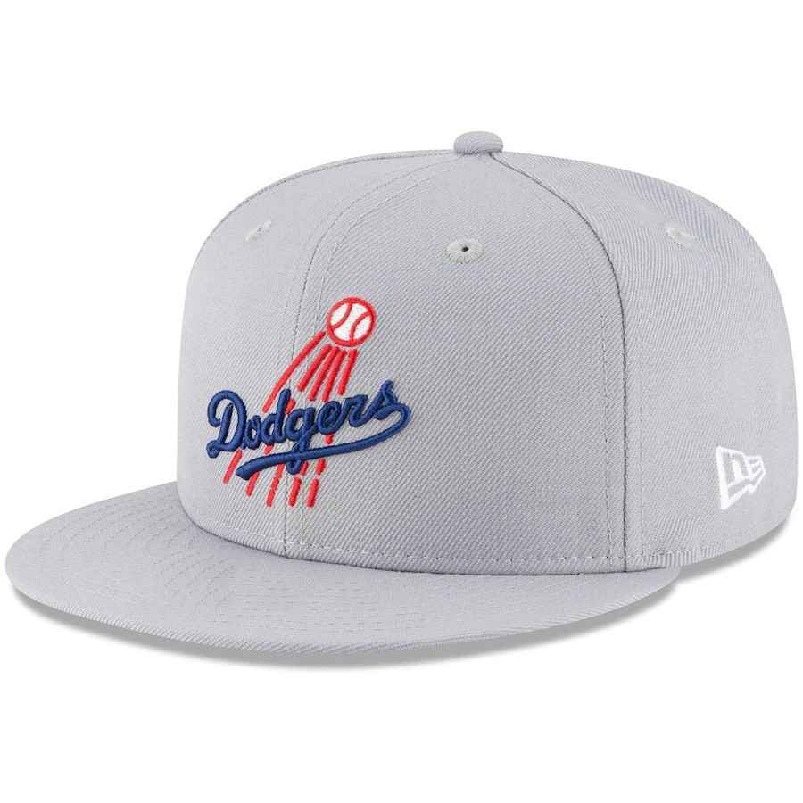 mens-new-era-gray-los-angeles-dodgers-cooperstown-collection-logo-59fifty-fitted-hat_pi4277000_altimages_ff_4277056-cbab4c77b93154a1ccb3alt1_full.webp_副本.jpg