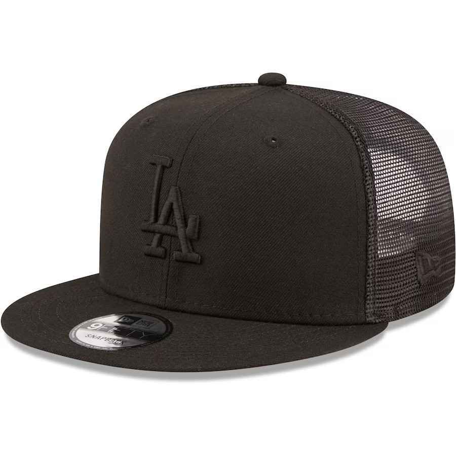 mens-new-era-los-angeles-dodgers-blackout-trucker-9fifty-snapback-hat_pi4416000_altimages_ff_4416119-723a7018ef46a23a6496alt1_full.avif.jpg