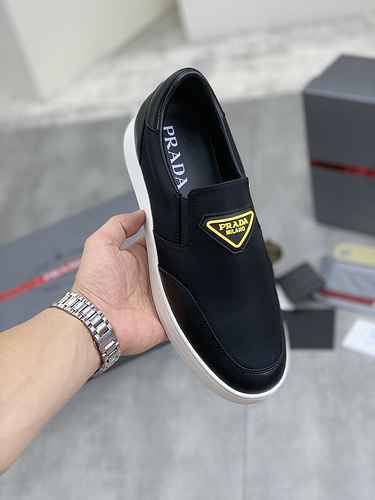 Prada Men's Shoe Code: 0618B40 Size: 38-44