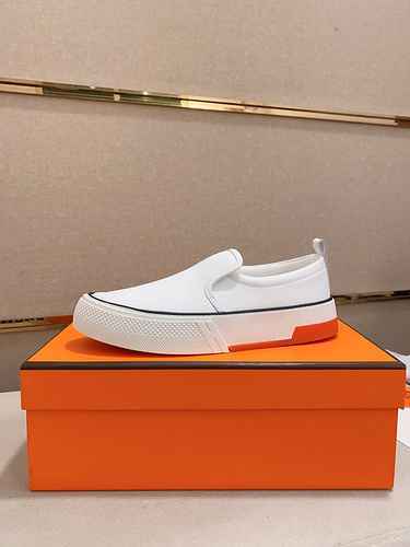 Hermes Men's Shoe Code: 0604B90 Size: 38-44 (Customizable 45,46)