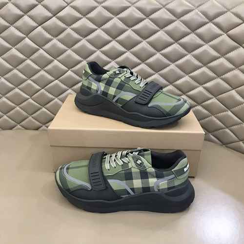 Scarpa Uomo Burberry Codice 0313B50 Taglia 3844 45 realizzata su misura