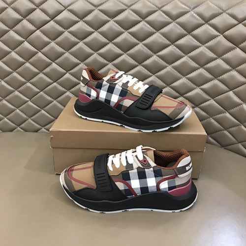 Scarpa Uomo Burberry Codice 0313B50 Taglia 3844 45 realizzata su misura