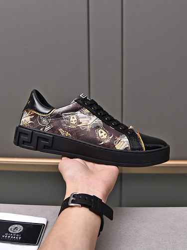 Scarpa Uomo Versace Codice 0612B30 Taglia 3844 personalizzata al 45