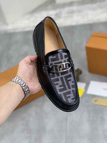 LV Men's Shoe Code: 0618B60 Size: 38-44