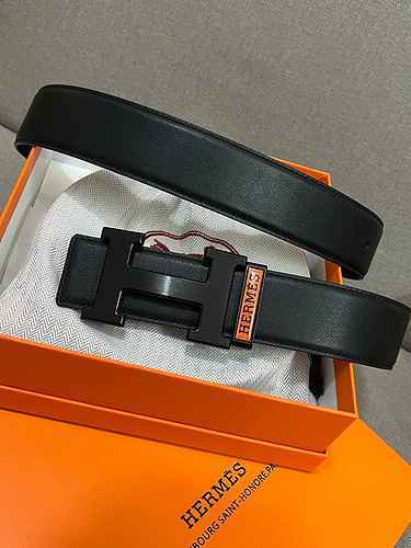 Men's leather belt