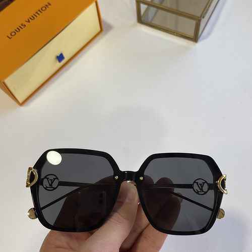 3150LV glasses Louis Vuitton * LV6688 size: 62 ports 14-140