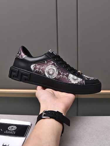 Scarpa Uomo Versace Codice 0612B30 Taglia 3844 personalizzata al 45