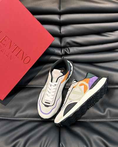 Valentino Men's Shoe Code: 0621C20 Size: 38-44 (customized to 45)