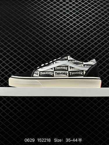 9 VANS black and white letter printing black low cut logo canvas shoes Size: 36 36.5 37 38 38.5 39 4