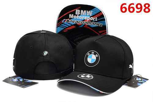 320 Nuovo aggiornamento BMW MotorsportUn cappello cargo