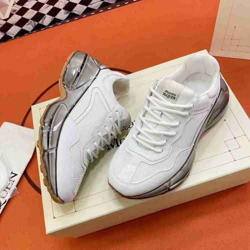 1661410 Le ultime scarpe casual di McQueens per coppie 3544