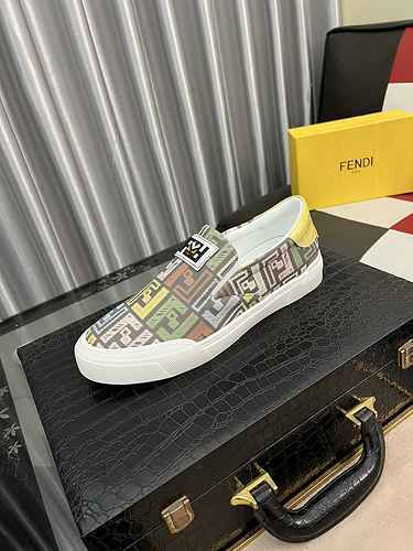 Scarpa Uomo Fendi Codice 0528B30 Taglia 3844