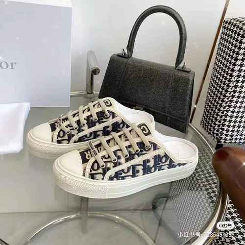 Dior Women's Shoe Code: 0618B70 Size: 35-41