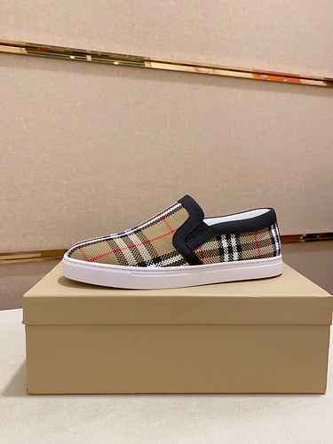 Scarpa Uomo Burberry Cod. 0517B20 Taglia 3844 Personalizzabile 45