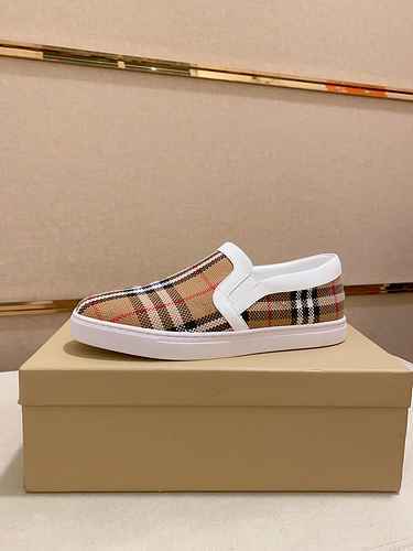 Scarpa Uomo Burberry Cod. 0517B20 Taglia 3844 Personalizzabile 45