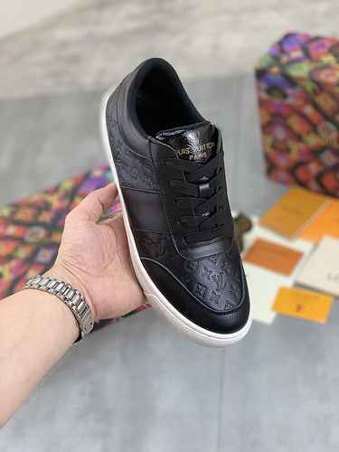 LV Men's Shoe Code: 0628B90 Size: 38-44