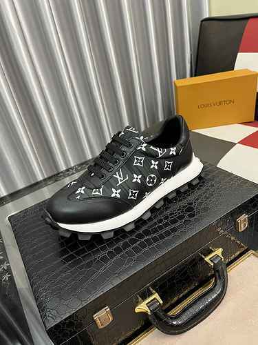 LV Men's Shoe Code: 0616B40 Size: 38-44