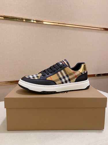 Scarpa Uomo Burberry Cod. 0517B40 Taglia 3844 Personalizzabile 45