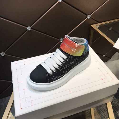 1092340 McQueen coppia nuove scarpe da ginnastica versatili 3844