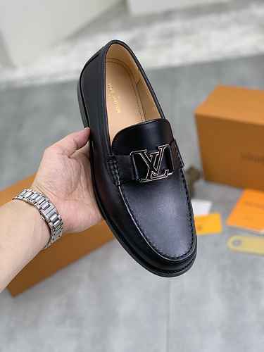 LV Men's Shoe Code: 0618B50 Size: 38-44