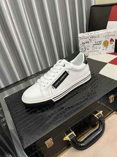Dolce&Gabbana Men's Shoe Code: 0528B40 Size: 38-44