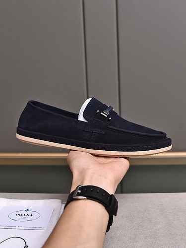 Prada Men's Shoe Code: 0623B40 Size: 38-44