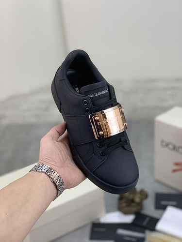 Dolce&Gabbana Couple Style Code: 0521C00 Size: Women 35-40, Men 38-45 (Men 46 Customized)