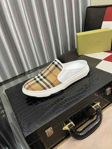 Dior Men's Shoe Code: 0616B20 Size: 38-44