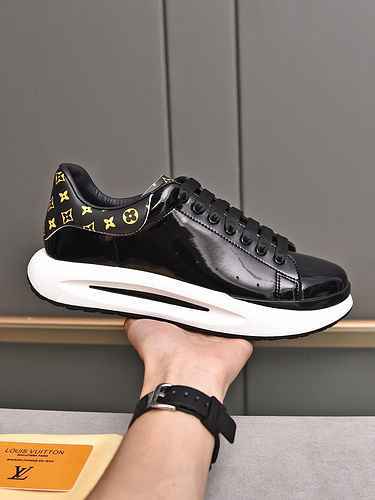 LV Men's Shoe Code: 0623B40 Size: 38-44 (customized to 45)