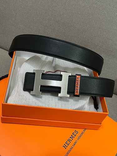 Men's leather belt