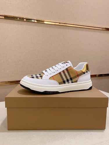 Scarpa Uomo Burberry Cod. 0517B40 Taglia 3844 Personalizzabile 45