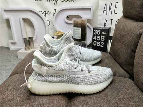 062D Livello aziendale Serie True Explosion Adidas Yeezy 350 Boost V2 Prima esposizione Commercio es