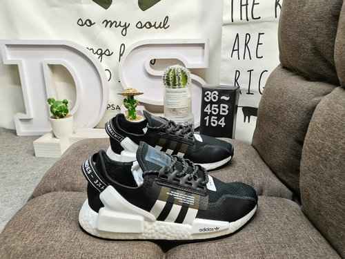154D company level/Adidas NMD_ R1 channel Baffles version counter is the same as the previous rack ‼