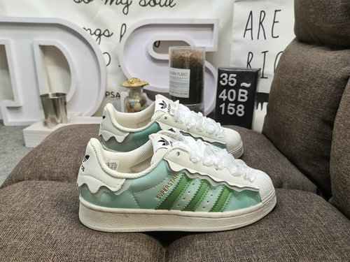 158D Autentico stile della dea Adidas Clover Originals Superstarquot Steamed MilkFacequot Shell Head