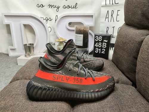 Serie esplosiva autentica a livello aziendale 312D Adidas Yeezy 350 Boost V2 ha debuttato ed esposto