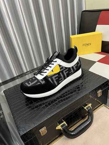 Scarpa Uomo Fendi Codice 0630B50 Taglia 3844