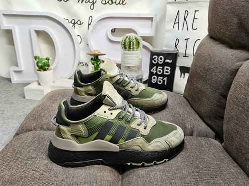 951D livello aziendale Adidas Nite Jogger 2019 Boost codice a barre colore terra Jackson Wang approv