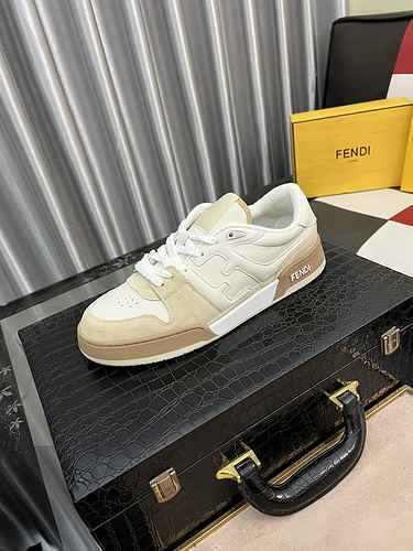 Scarpa Uomo Fendi Codice 0630B60 Taglia 3844