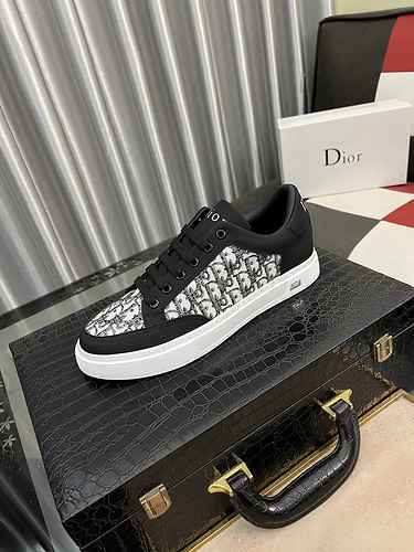 Dior Men's Shoe Code: 0630B30 Size: 38-44