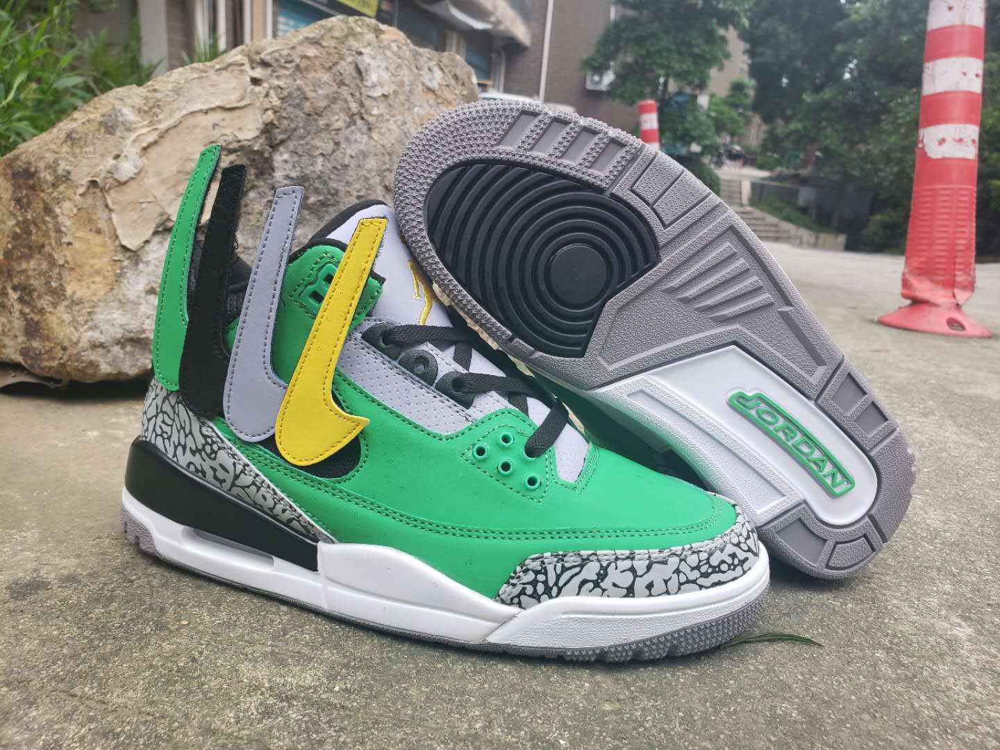 AJ3绿色手搞 (1).jpg