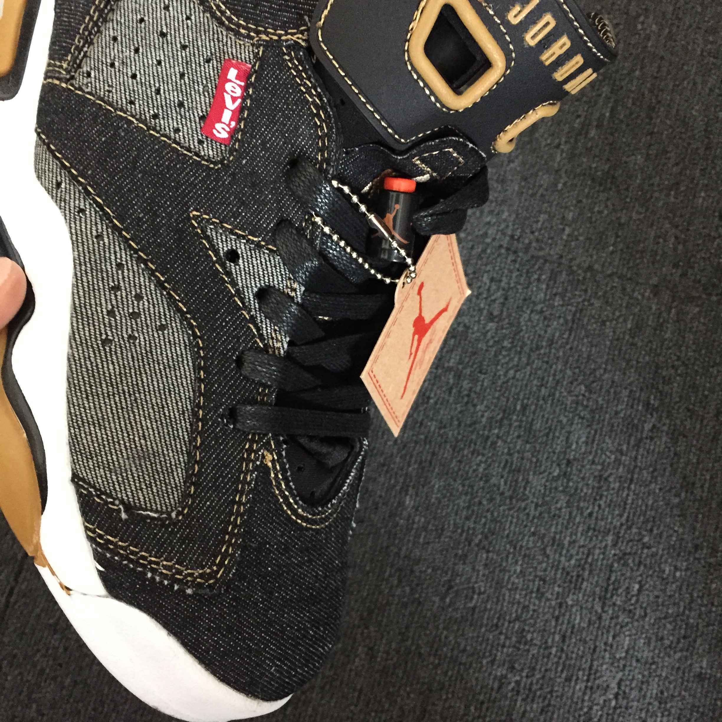 Levi’s x Air Jordan 6 黑牛仔8.jpg