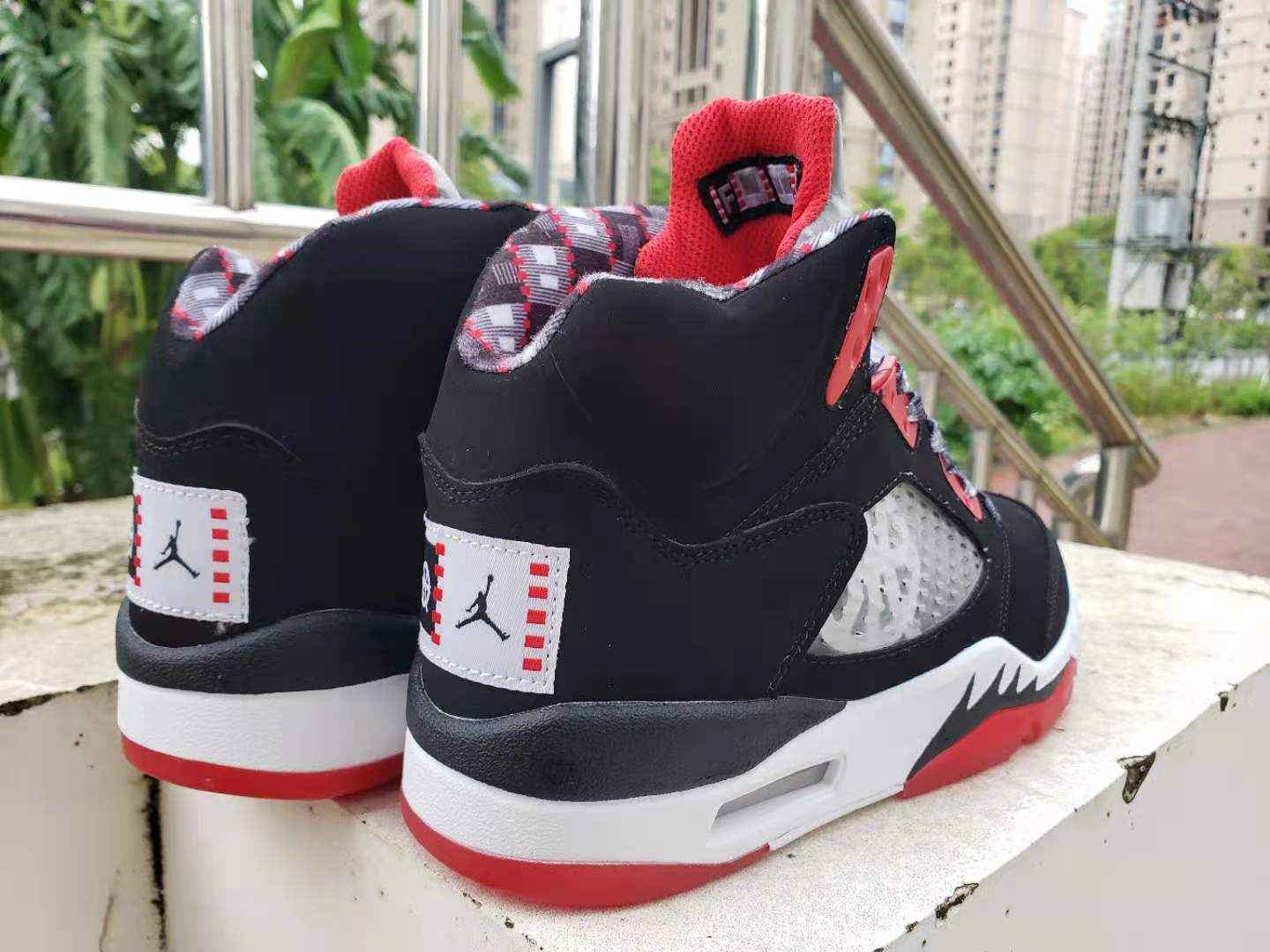 AIR   jordan 5“黑色校园红”男鞋40----47