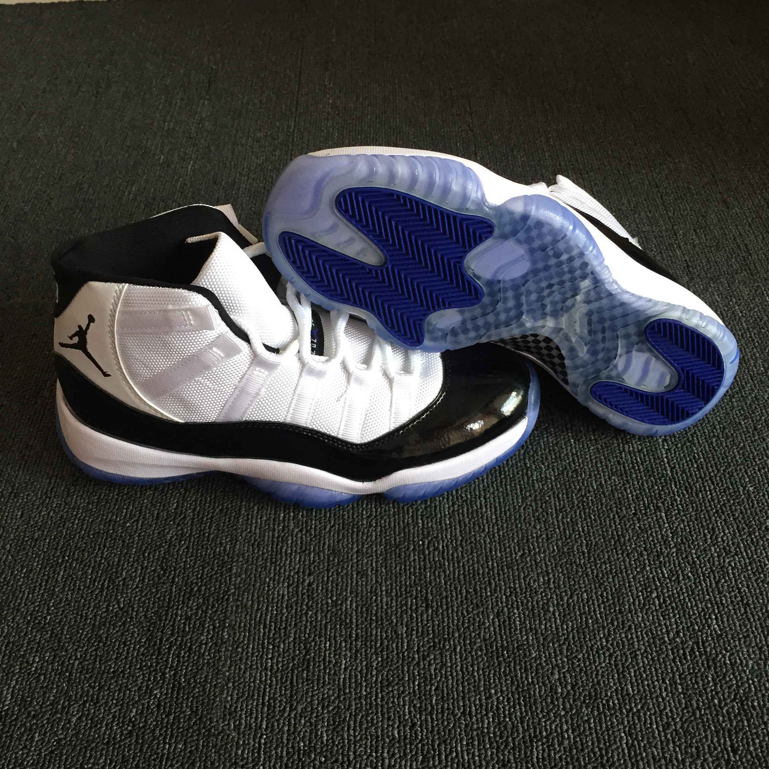 Air Jordan 11 “Concord”018.jpg