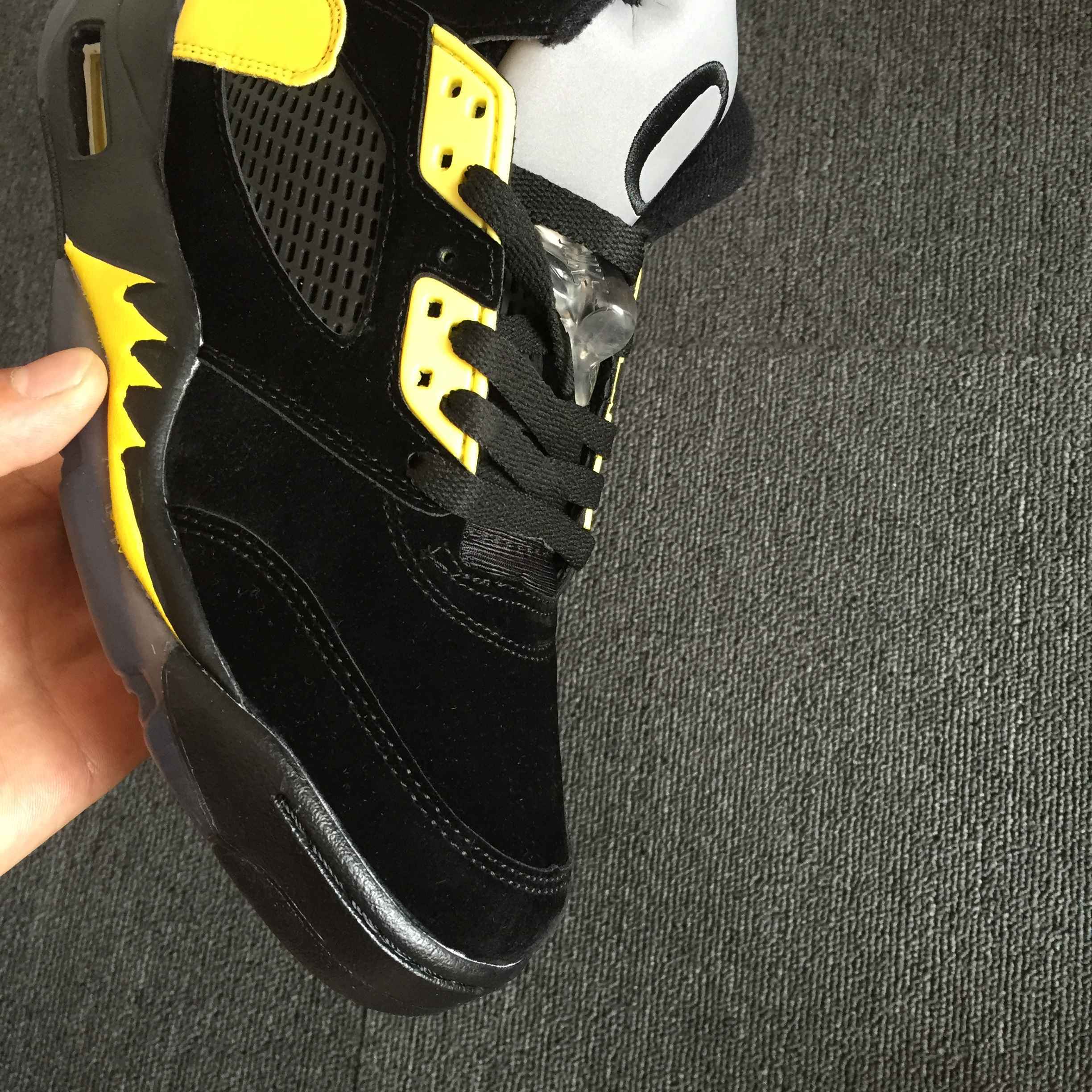 Air Jordan 5“Oregon”PE 10.jpg