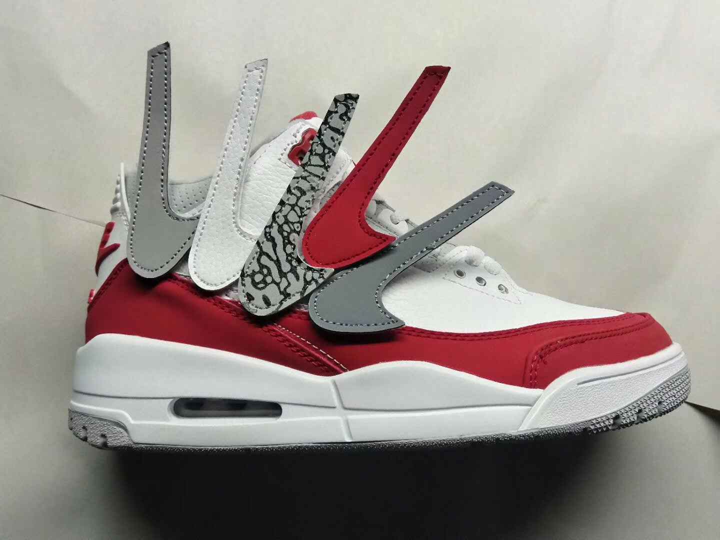 AJ3白红手搞.jpg