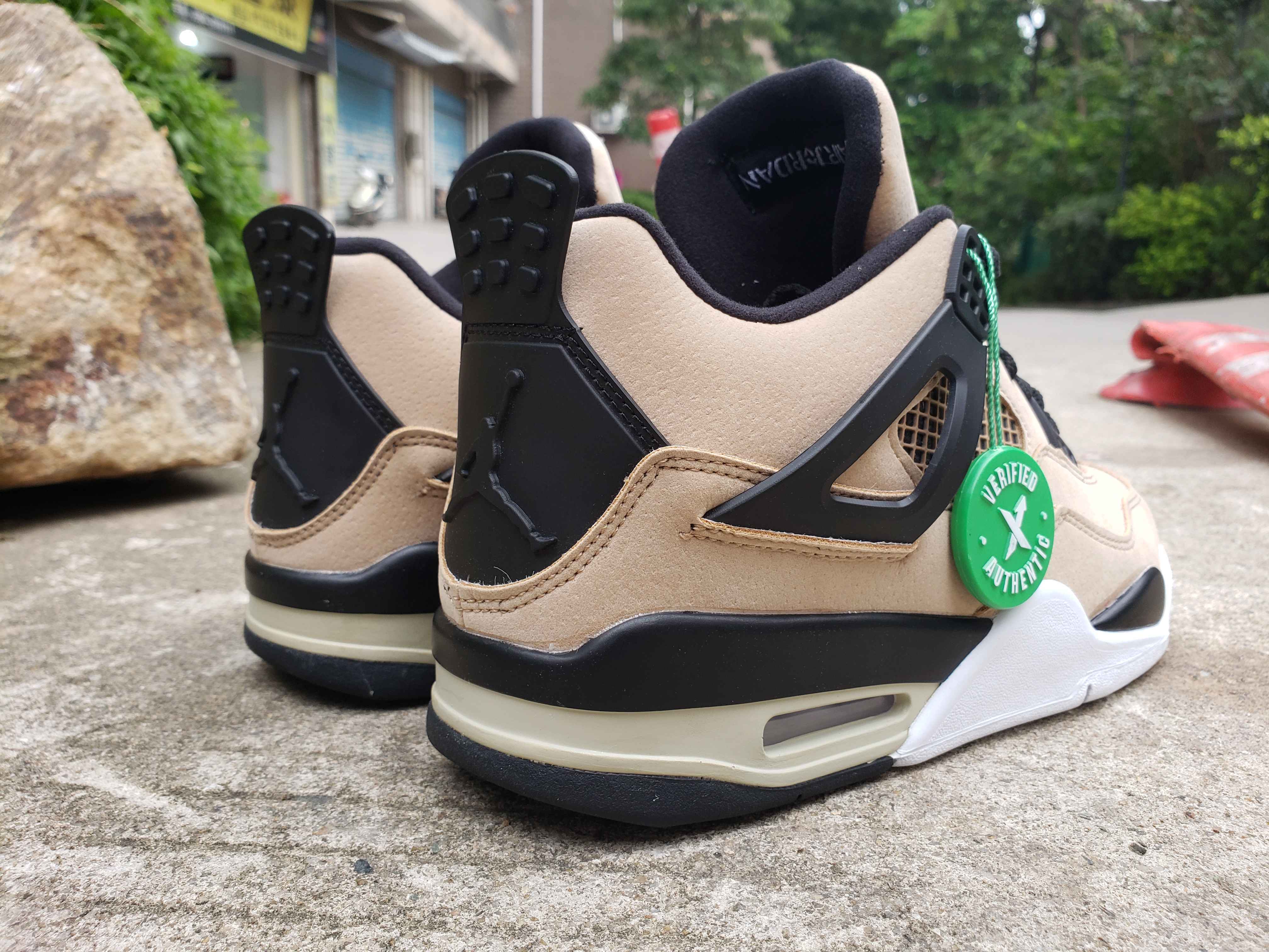 Air Jordan 4 “Mushroom”超A 男女36---47 (2).jpg